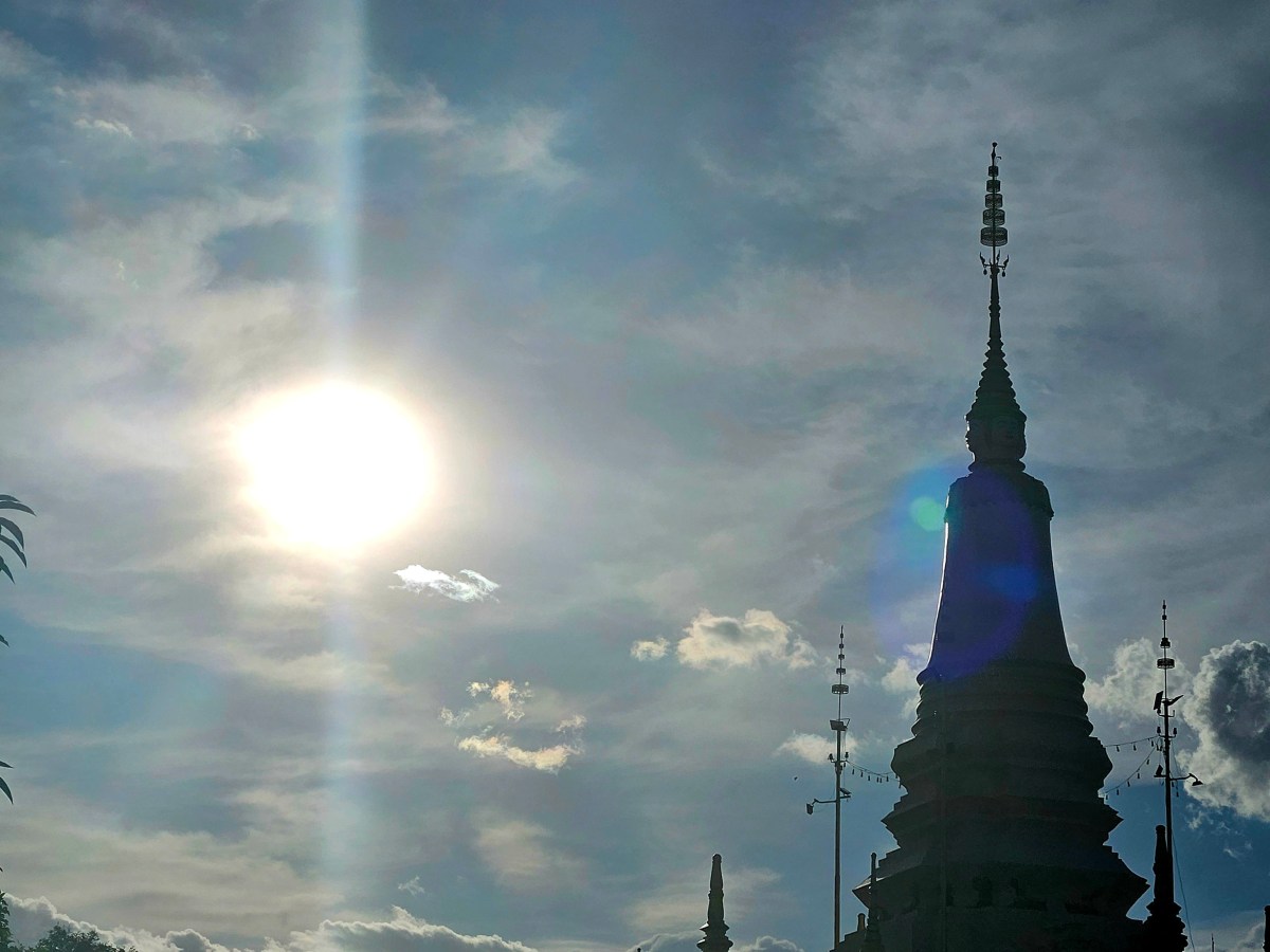 Oh Sunset, Night is Yet (an apostrophe&nbsp;poem)